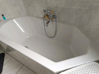 Badezimmer Badewanne eckig abzugeben Nordrhein-Westfalen - Rheda-Wiedenbrück Vorschau