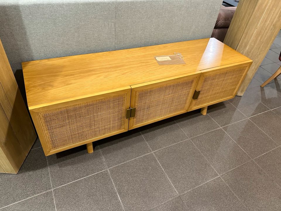 Lowboard TV-Board niedriges Sideboard mit Rattangeflecht in Blomberg