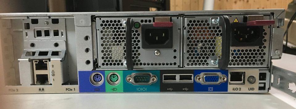 HP ProLiant DL380 G5, 64GB RAM, 8x HDD mit reichlich Zubehör in Böbingen an der Rems