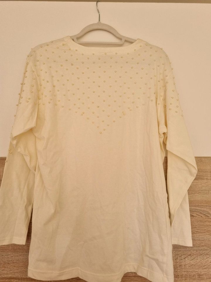 Vintage Shirt mit Perlen in Raubling