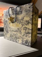 Designer Dior Papiertüte Geschenktüte gekauft in Paris Bayern - Volkach Vorschau