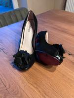 Elegante schwarze High Heels von Buffalo Girl mit Blumendekor Niedersachsen - Krelinger Bruch Vorschau