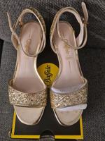 Buffalo Sandalette  Rainelle  Gold, Gr. 39, neu mit Etiikett Köln - Bayenthal Vorschau