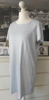 VILA * Süßes Jersey Sommerkleid * hellblau-weiß * XL=42/44 Niedersachsen - Bad Bevensen Vorschau