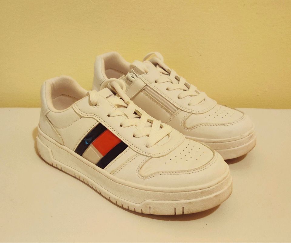 Tommy Hilfiger Schuhe Sneaker 36 weiß in Rheinbrohl