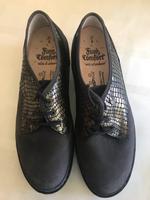 Finn Comfort Damenschuhe Gr 42 mit Wechselfussbett Leder Niedersachsen - Wunstorf Vorschau
