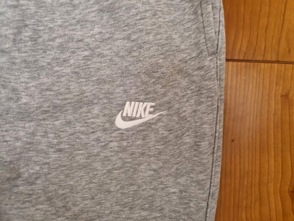 NIKE JOGGINGHOSE in München