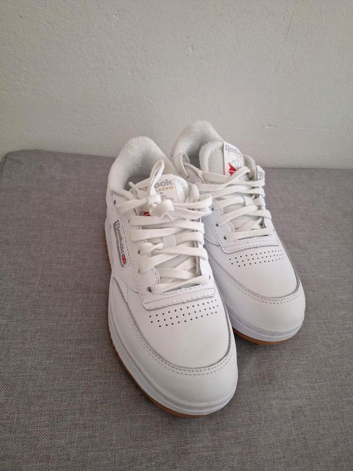 Reebok sneaker wie neu 37 in Siegburg