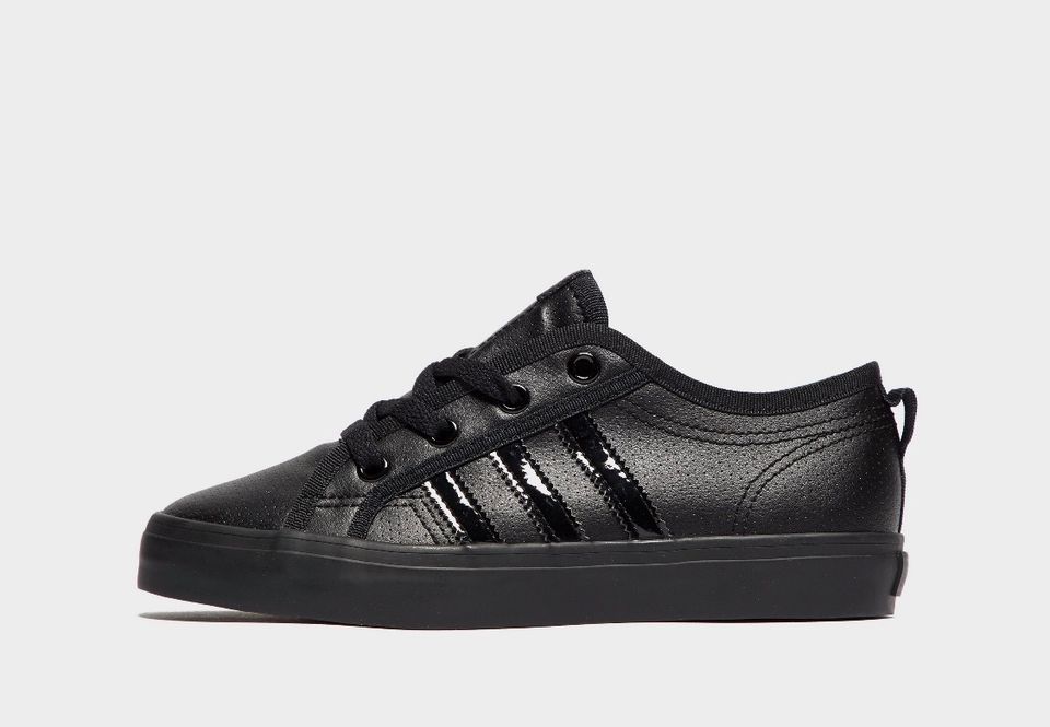 Adidas Nizza Lo Kinderschuhe Gr 28 NEU OVP schwarz in Mögglingen