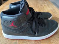 Nike Jumpman Sneakers Gr. 44 Artikelnr. AR3762-001 Hessen - Nieste Vorschau