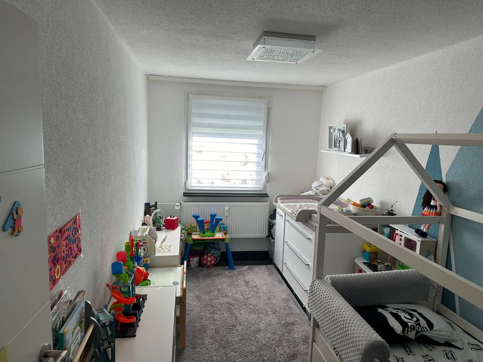 Modernisierte 3,5-Zimmer-Wohnung mit Stellplatz in Ursenwang in Göppingen