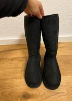 UGG lange Boots / Stiefel Hessen - Groß-Gerau Vorschau