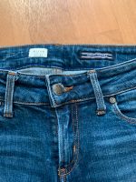 Neuwertige Jeans v. Tommy Hilfiger, Milan Slim Fit 26/32❤️ Sachsen - Oberlungwitz Vorschau