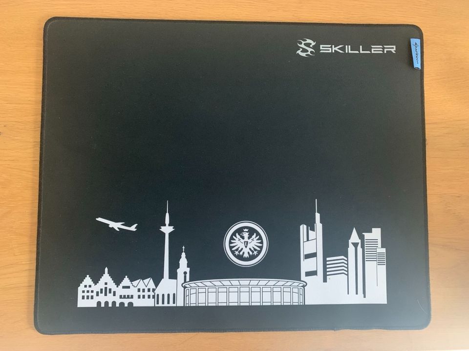 Sharkoon Skiller XL Gaming Mouse Pad Matte Eintracht Frankfurt in Rodgau