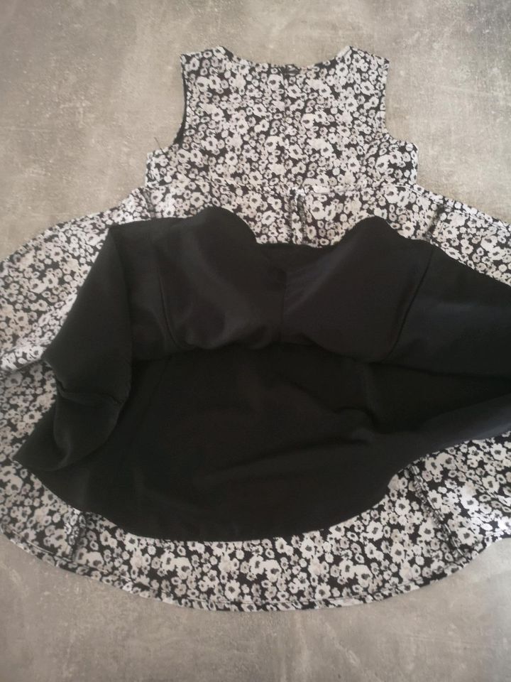 Sommerkleid blumenprint weiß schwarz 104 in Sarstedt