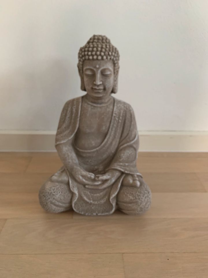Buddha Figur in Herborn