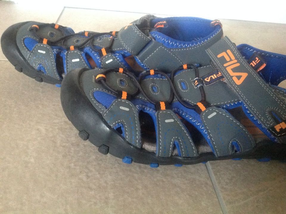 Fila Sandalen Gr. 40 blau-orange in Bielefeld