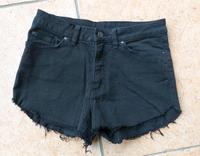 C&A Jeans Shorts schwarz Damen Größe 34 kurze Hose Sachsen - Frohburg Vorschau