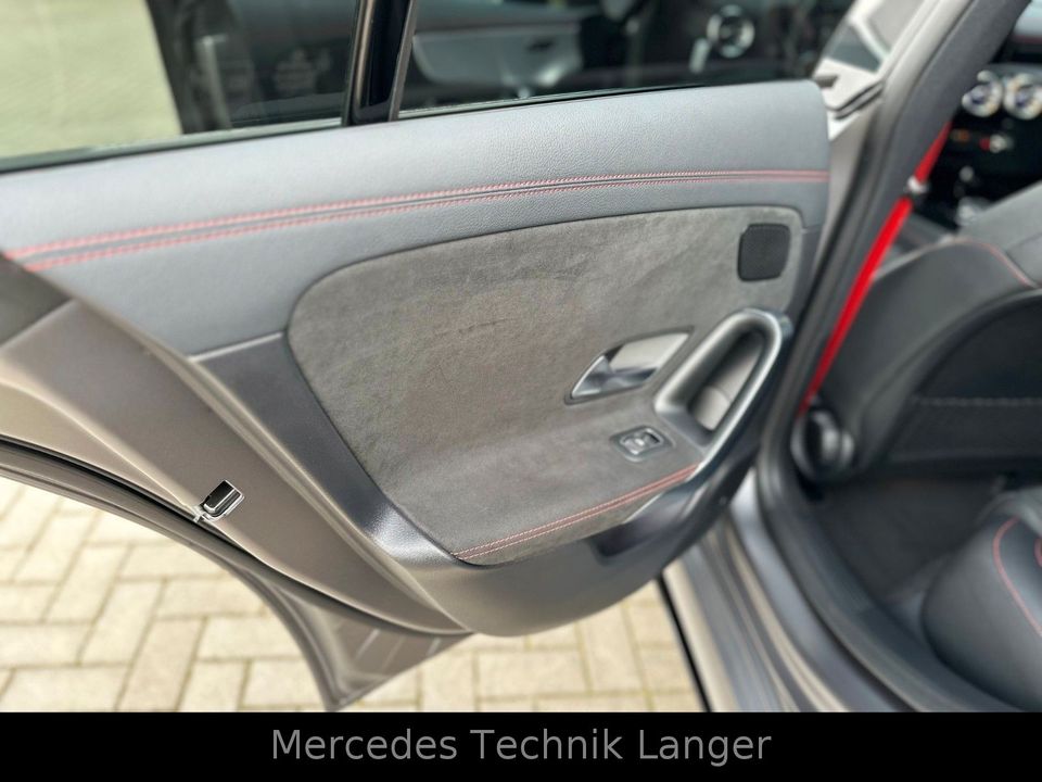 Mercedes-Benz CLA 45 AMG 4Matic/AERO/MAGNO GRAU MATT/GARANTIE in Norderstedt