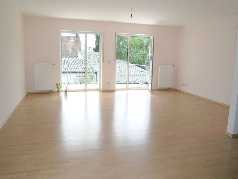 **RESERVIERT** Attraktive Maisonettewohnung mit Balkon und Pkw-Stellplatz in Griesheim