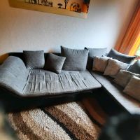 Sofa und Kissen zuverkaufen Niedersachsen - Oldenburg Vorschau