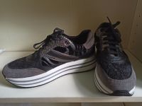 Geox Damen Schuhe Sneakers Turnschuhe, Gr. 40, top Zustand Düsseldorf - Friedrichstadt Vorschau