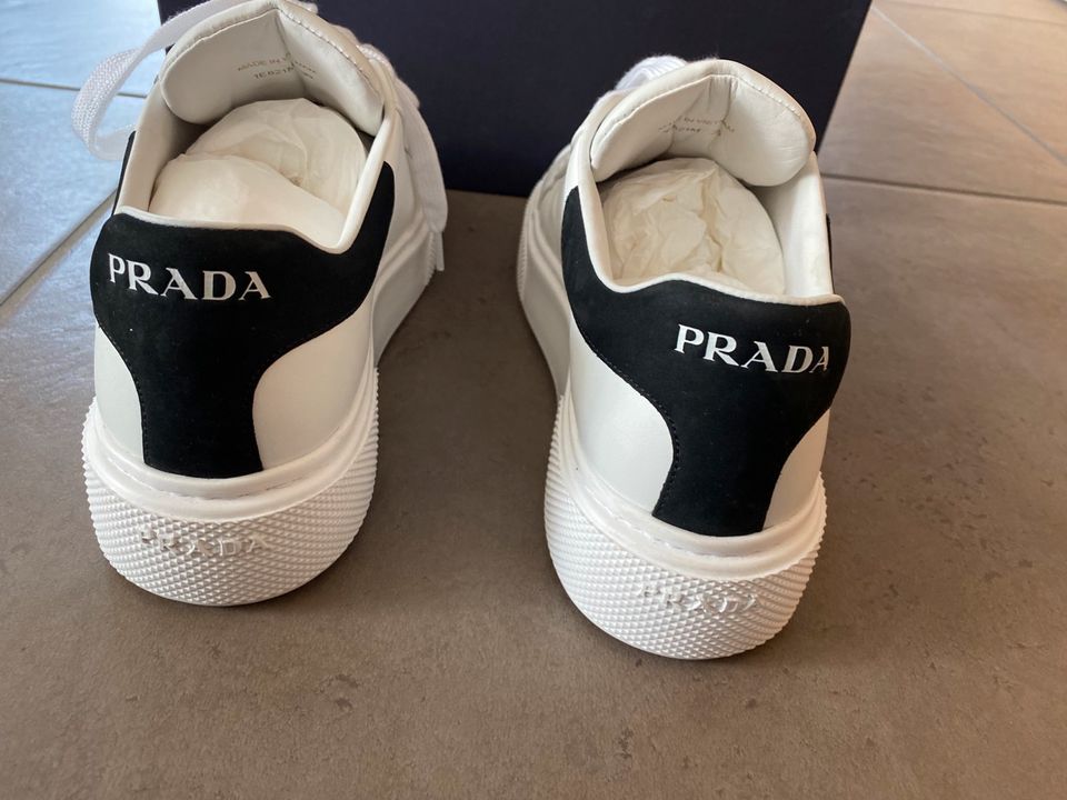 Prada Sneaker Gr. 39 NEU! in Kelheim