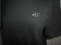 T-Shirt von 4F Gr.48/50 (L) schwarz * Nordrhein-Westfalen - Grevenbroich Vorschau