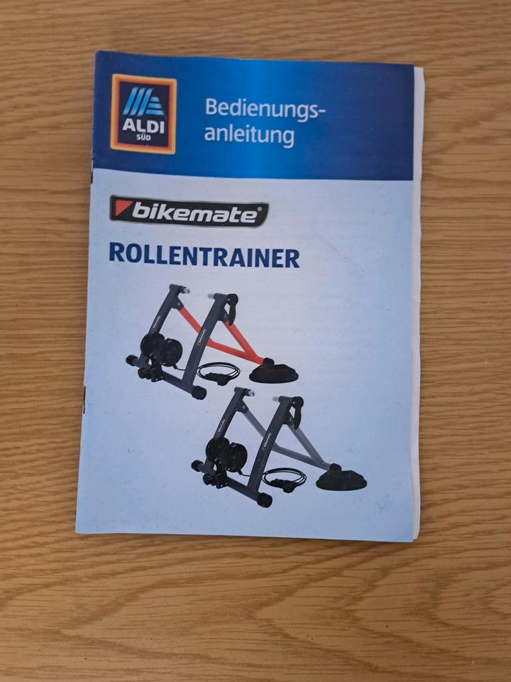 Hochwertiger Rollentrainer für Indoor-Radsport - Top Zustand in Regensburg