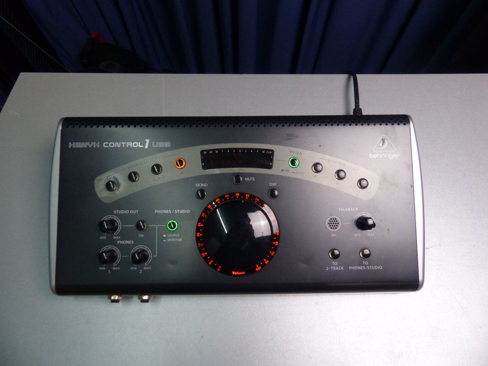 Behringer Xenyx Control 1 Audiointerface StudioMonitor Controller in Salzkotten