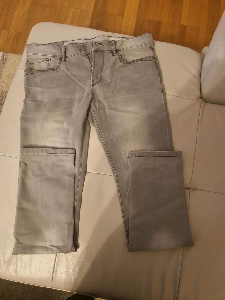 Männer Jeans von Esprit 32/32 in Kasendorf