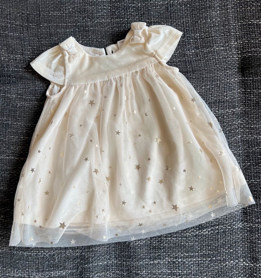 Kleid Größe 68 beige mit Sternen babyclub in Bremen