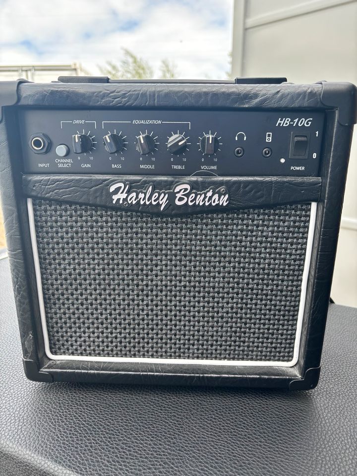 Harley Benton HB-10G Gitarrencombo in Höhenberg i. T.