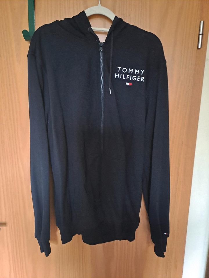 Sweatjacke Tommy Hilfiger Grösse L in Sassnitz