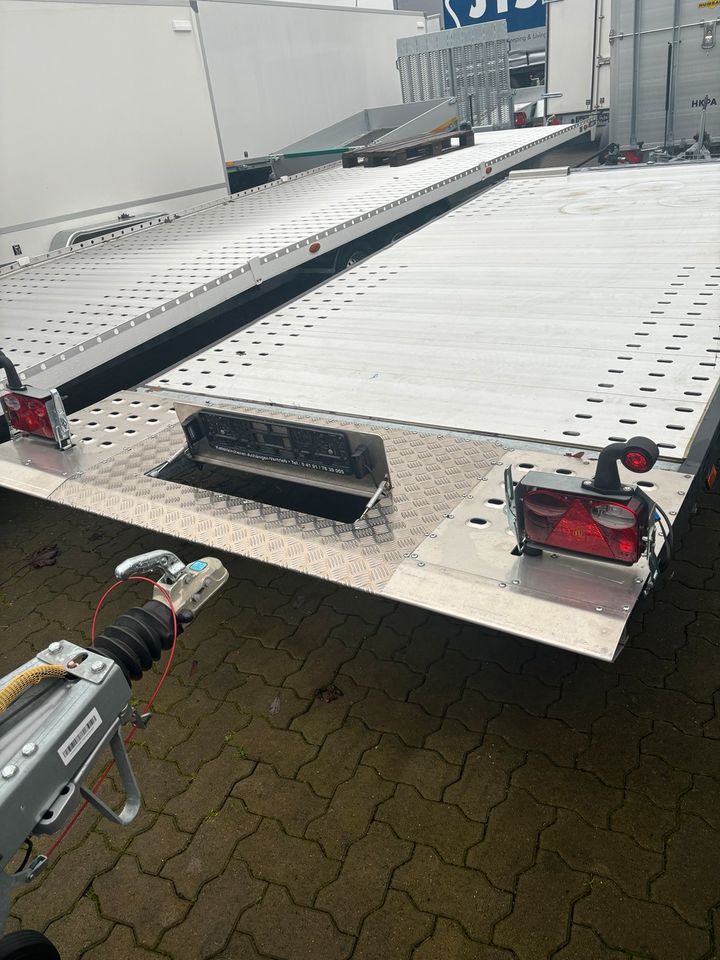 Blyss Auto Trailer kippbar PKW Anhänger in Kaltenkirchen