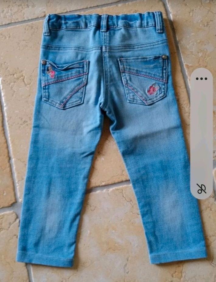 Jeans Gr. 110/116 Next 3/4 Hose Zuckersüß  in Nußdorf am Inn