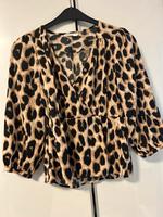 Bluse mit Animalprint wie neu Baden-Württemberg - Mühlacker Vorschau