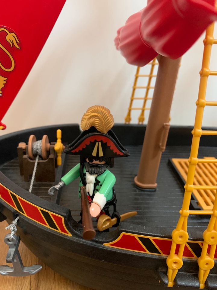 Playmobil Piratenschiff in Wiesbaden