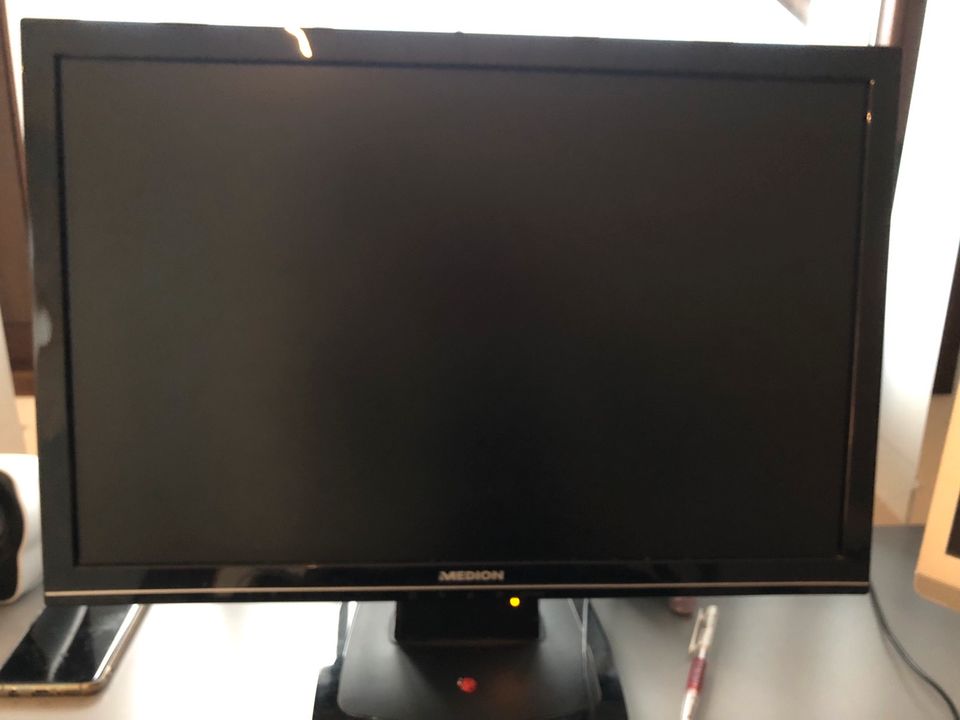 56/22 Zoll Bildschirm Monitor in Mechernich