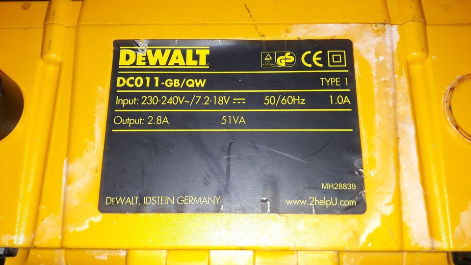 Baustellenradio DEWALT DC011 MH 28839 + Akku + Ladefunktion Ladio in  Thüringen - Pössneck | eBay Kleinanzeigen ist jetzt Kleinanzeigen