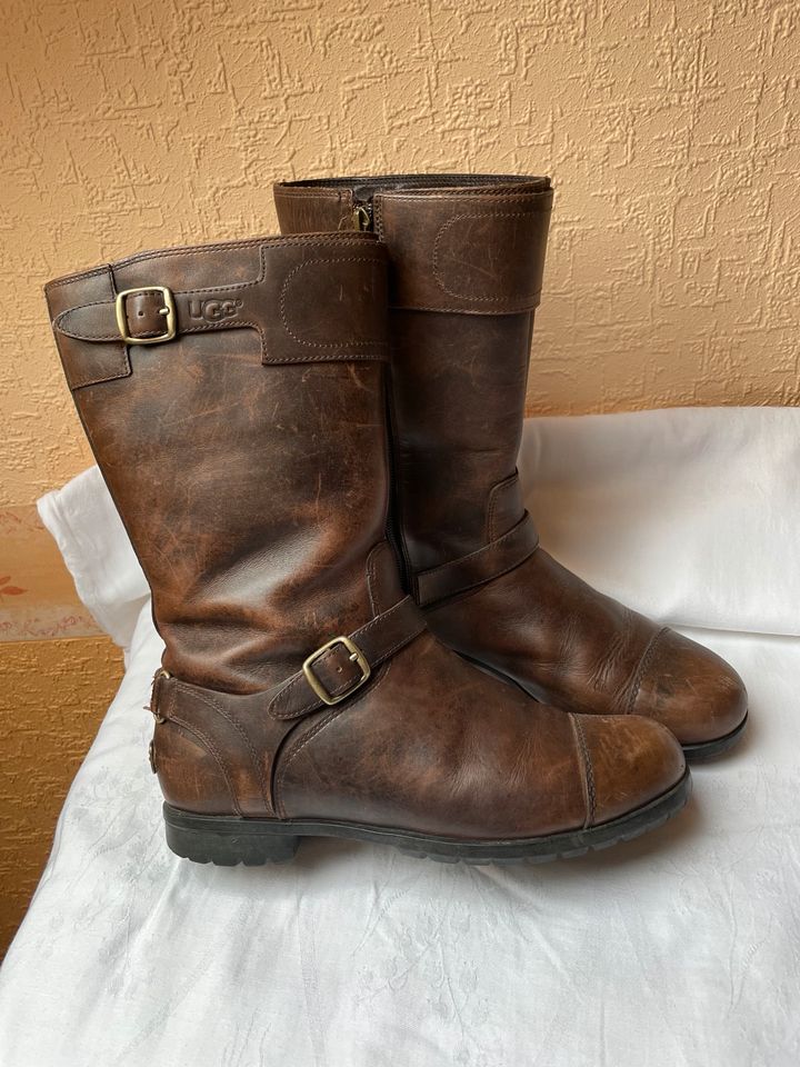 Stiefel  Stiefeletten  UGG in Morbach