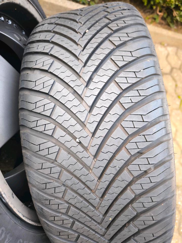 fast neue 225/40 R18 Allwetterreifen inkl. DOTZ Felgen in Swisttal