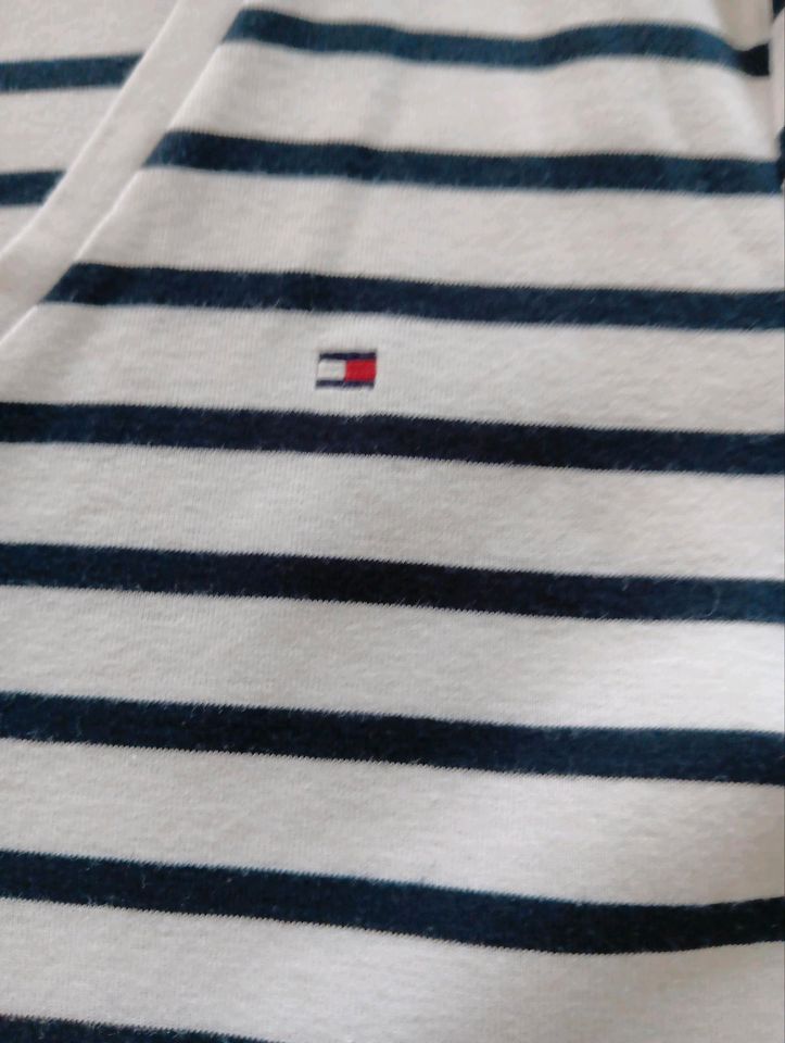 Hilfiger T Shirt in Recklinghausen