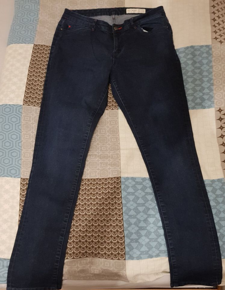 Jeans von Esmara Gr. 44 wie neu in Wiemerstedt