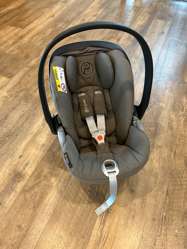 Cybex Cloud Z i-Size Platinum, Babyschale mit Liegefunktion in Eichenzell