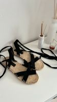 Sandalen mit Schnürmöglichkeiten um die Waden Schleswig-Holstein - Lübeck Vorschau