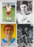 Fotos/Bilder ehemaliger Fußballbundesligaspieler mit Autogrammen Frankfurt am Main - Ostend Vorschau