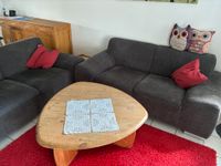 2 x 2,5 Sitzer Sofa dunkelgrau je 20€ Hessen - Gießen Vorschau