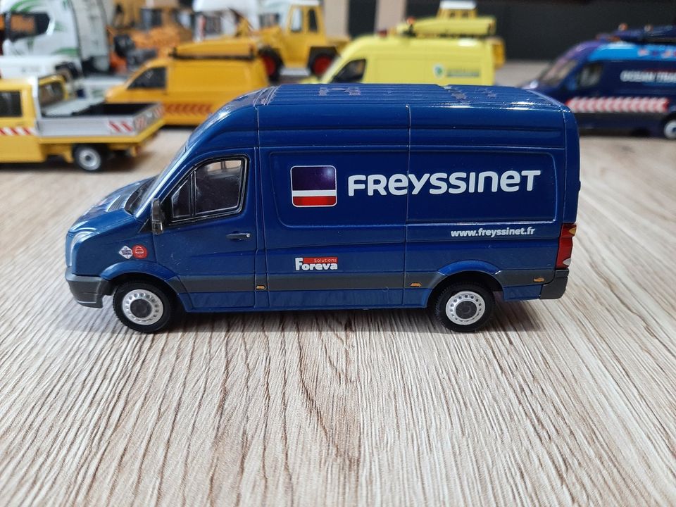 1:50 WSI 02-1462 VW CRAFTER FREYSSINET in Hamburg