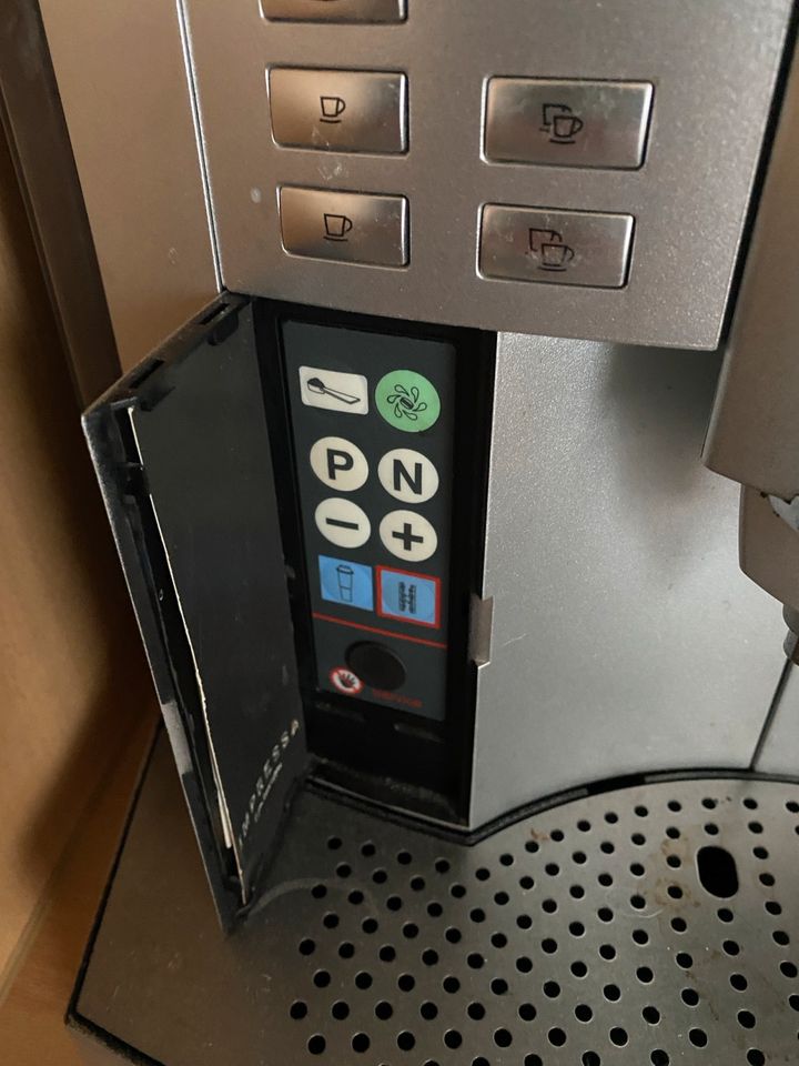 Jura Impressa S95 Kaffeevollautomat in Siegen